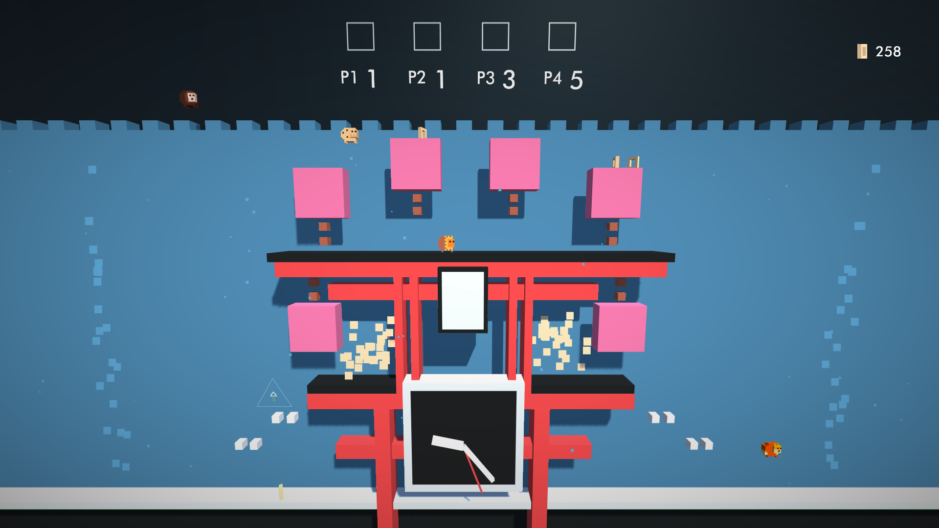 Four-player LQVE match on an underwater fish tank map with a red torii gate